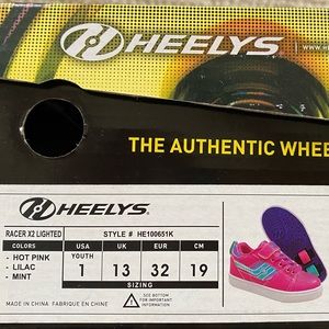 Heely’s kids authentic wheeled shoe, size 1